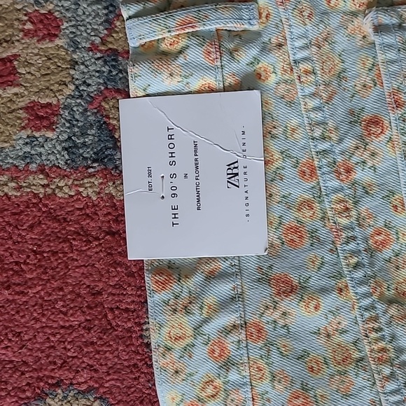 NWT ZARA FLOWER PRINT SHORTS - Picture 6 of 6